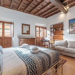 Montecitorio & Pantheon Stylish Flat , Roma Italia